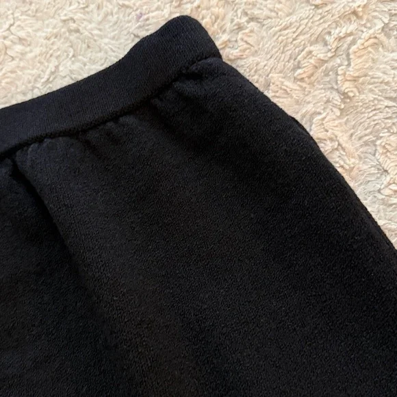 St. John Classic Black Pencil Skirt